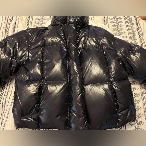 NWOT Lattelier Cropped down Puffer - Picture 2 of 7